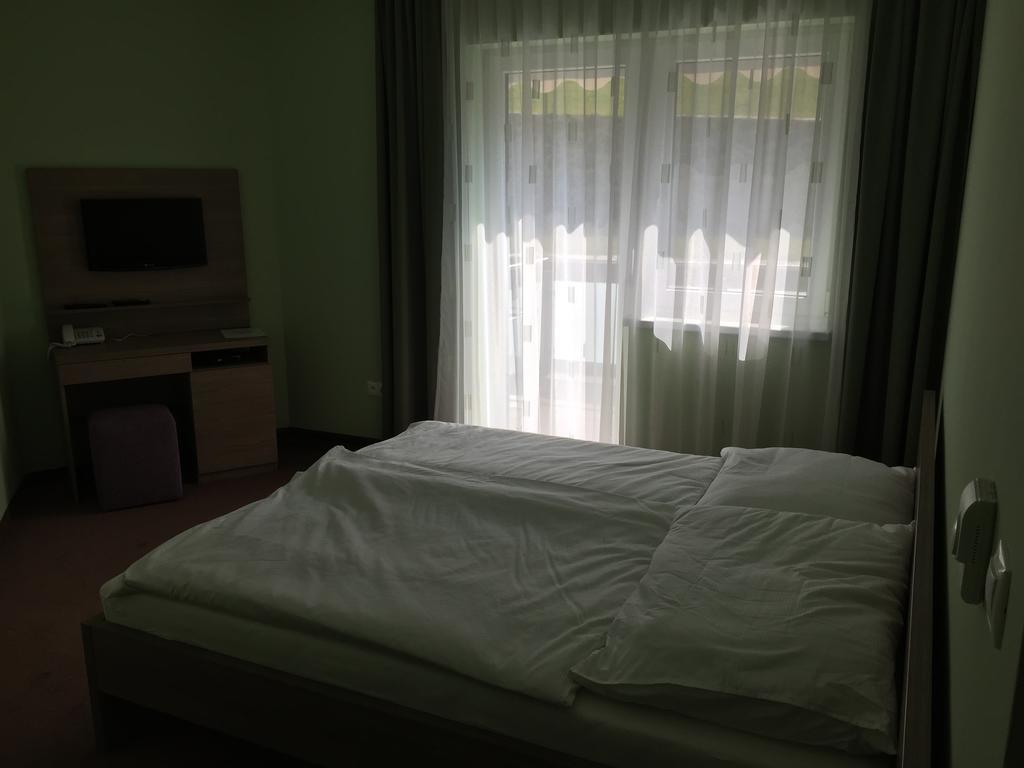 Wellness Pension Inovec Jalsove Cameră foto
