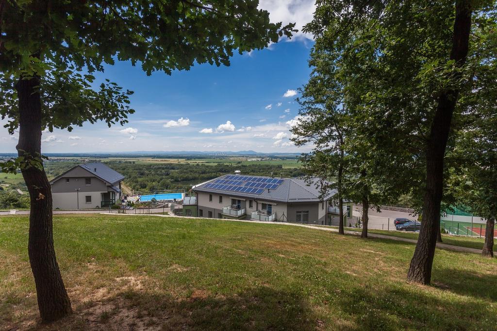 Wellness Pension Inovec Jalsove Exterior foto